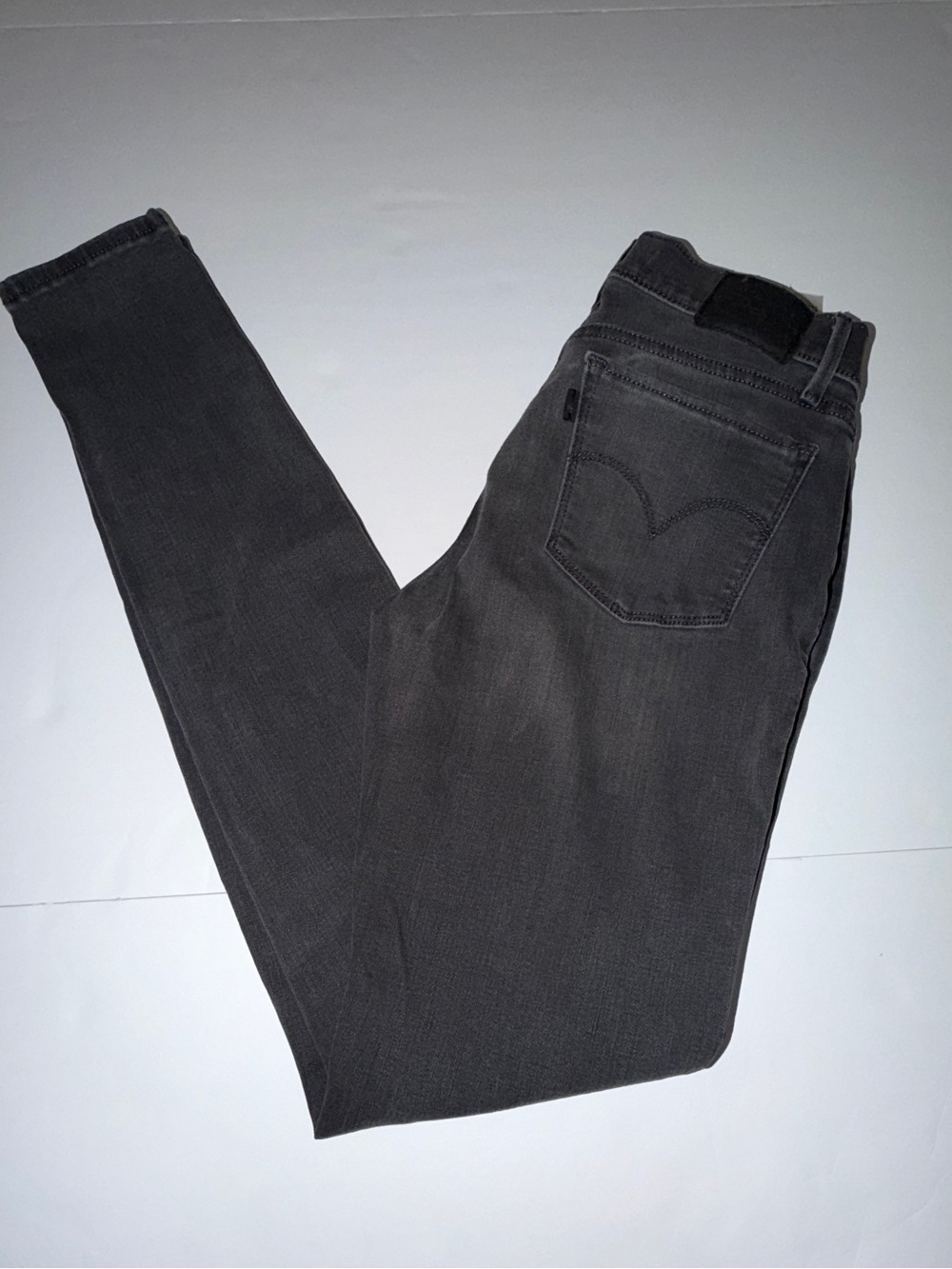 Women's Levi’s High-Rise Charcoal Gray Skinny Jeans
